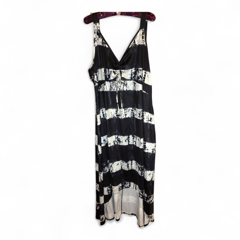Black and White Striped Dress Plus Size 4XL/(20)